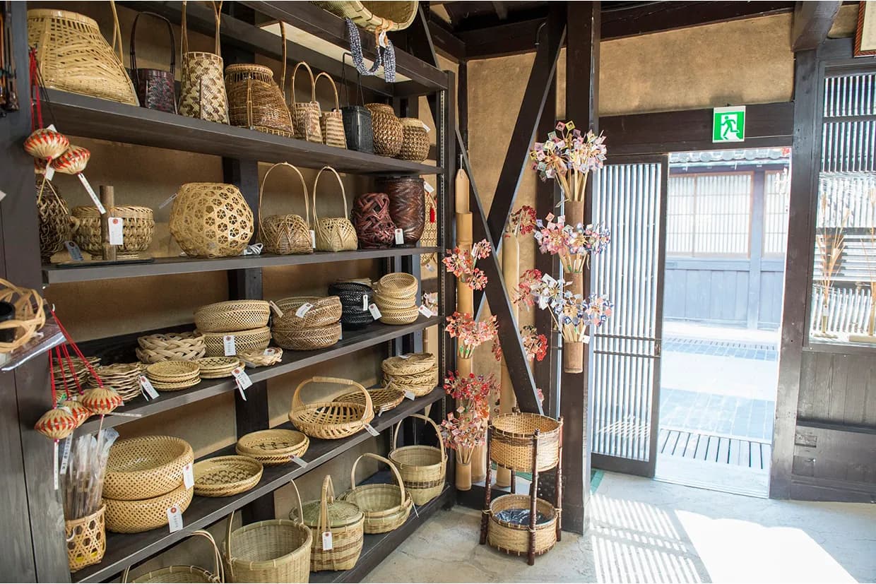 Kheng Minority Bamboo Craft & Radu Textile Workshop