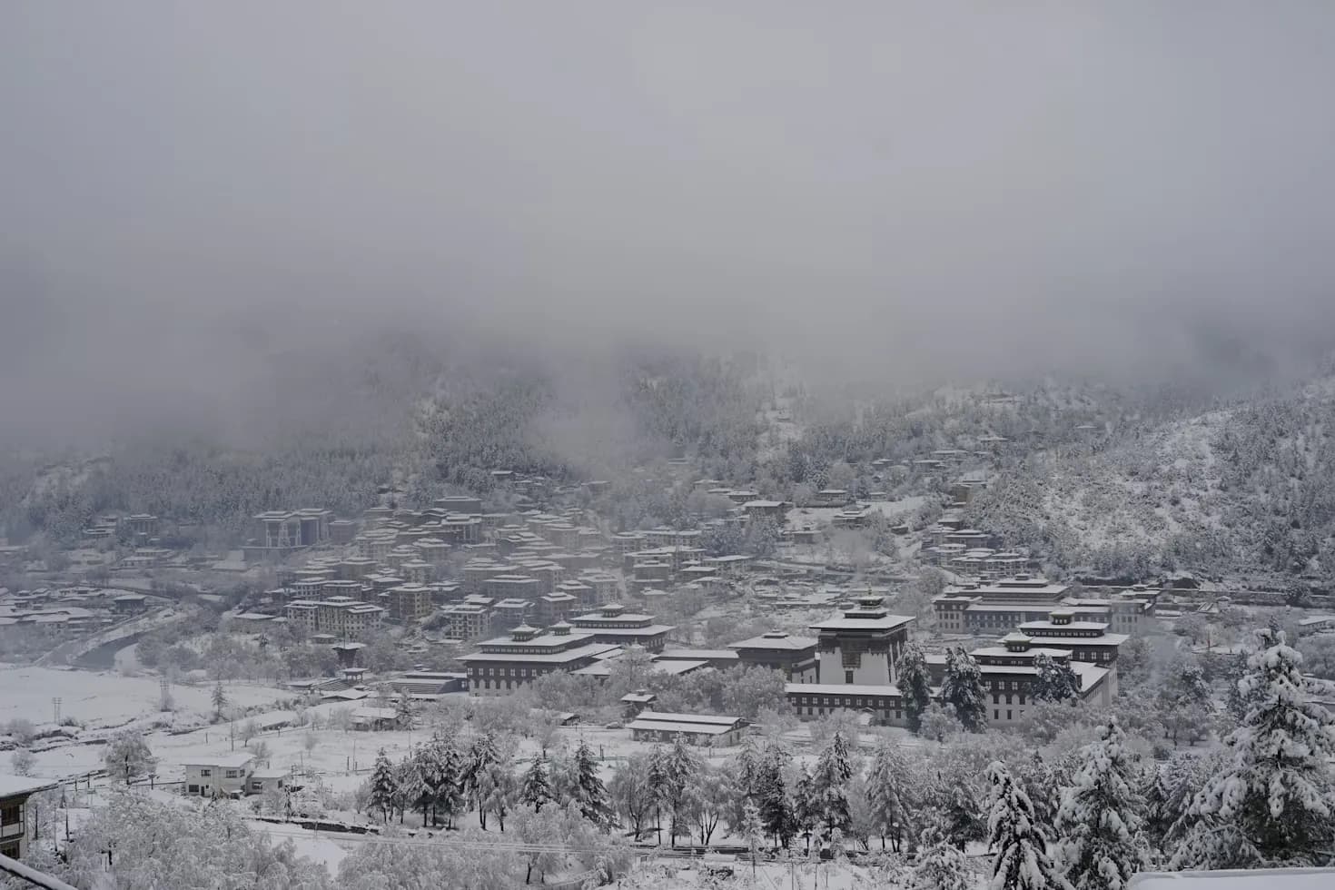 Thimphu – Sacred Mornings, Artisan Encounters & City Soul