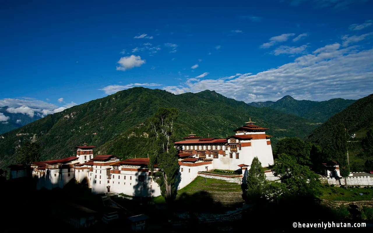 Gangtey to Trongsa – Nature Trail, Villages & Valley Vistas